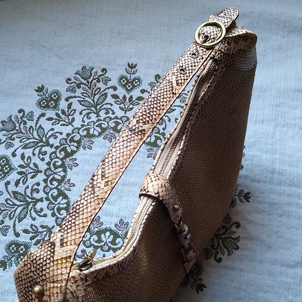 Eric Javits New York Straw Hobo Bag - Picture 6 of 14